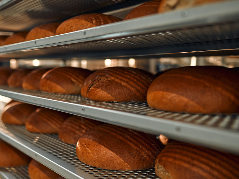 Sabemos que muchas veces el secreto de una panadería exitosa, recae en el sabor de las recetas y la calidad de los productos que ofrece, sin embargo, hay factores muy…