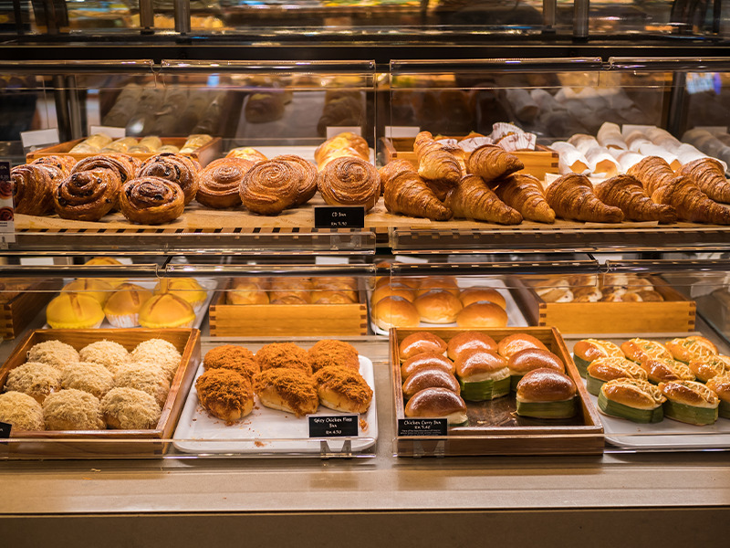 tendencias-panaderia_moderna-2025 En el mundo de la panadería profesional, la tradición sigue siendo el alma de cada pieza horneada. Sin embargo, la innovación es la levadura que impulsa a los panaderos modernos…
